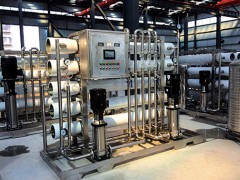 沈阳小型工业反渗透纯净水设备运行中 (142播放)